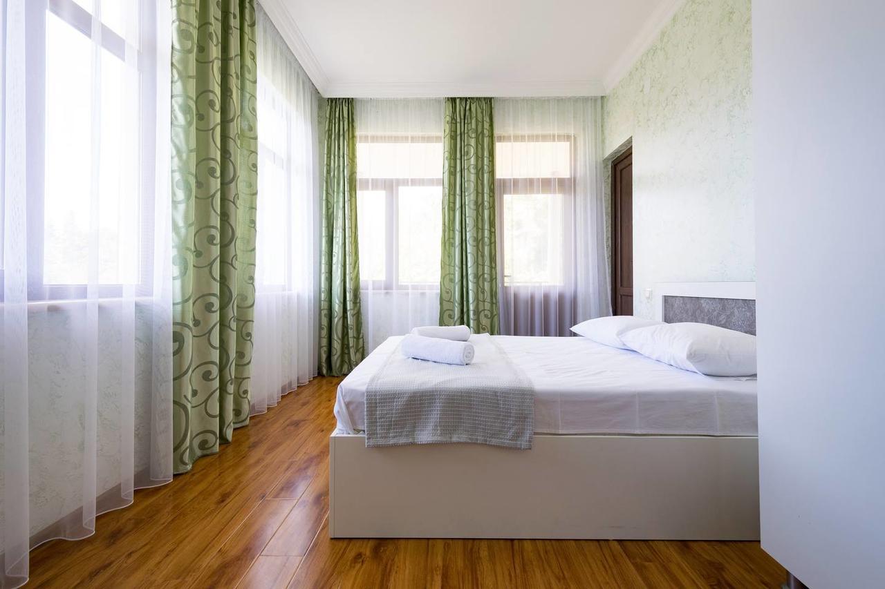 Sunny Hotel Batumi Makhinjauri Oda fotoğraf